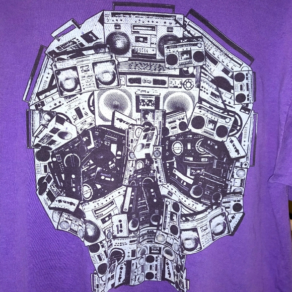 Boombox skull head t-shirt - Picture 1 of 3